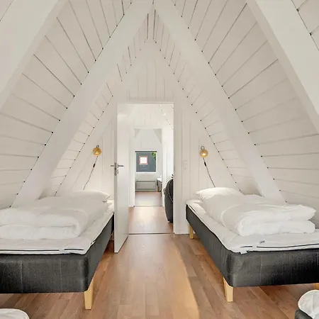 2 Bedroom Cozy In 펜션 *