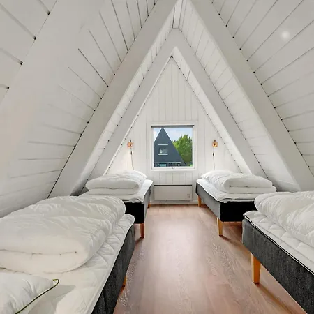 2 Bedroom Cozy In 펜션 *