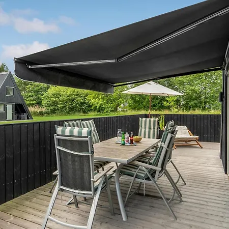 2 Bedroom Cozy In Holiday home *
